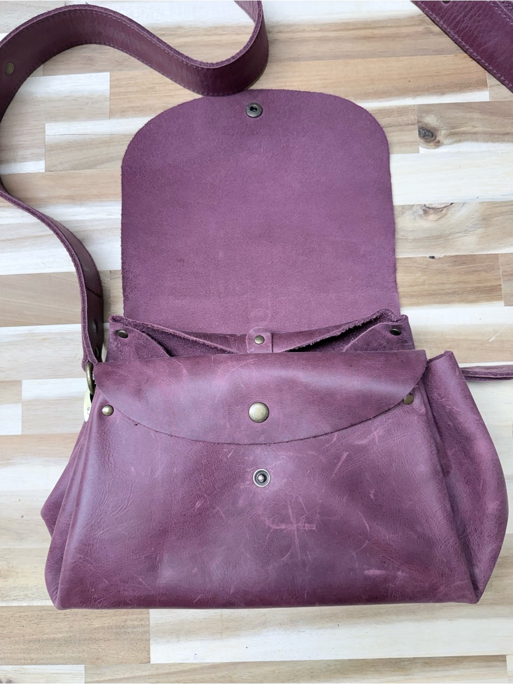 Women’s Leather Crossbody Bag in Plum - Picture 5 of 14